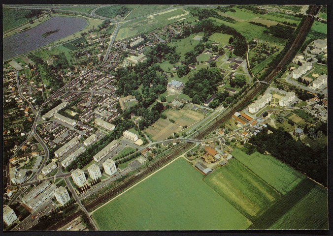 Brétigny-sur-Orge.- Clinique la Fontaine, château la Fontaine, cité Ocil, Rosières [1975-1990]. 