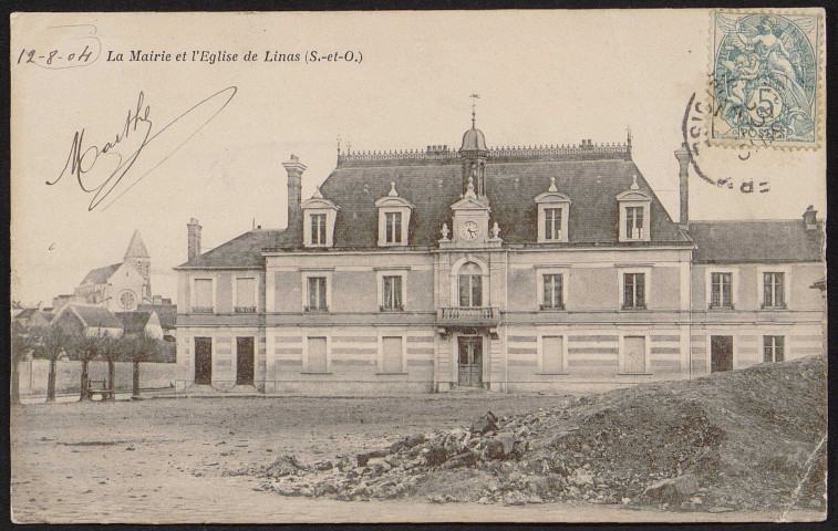 Linas.- La mairie et l'église de Linas (12 août 1904). 