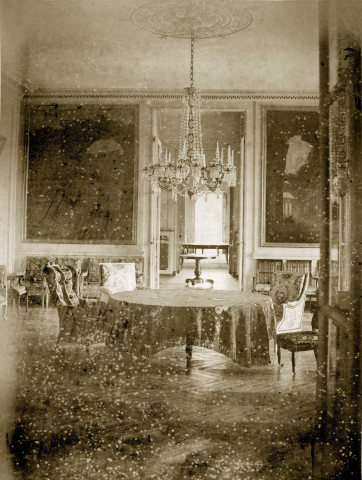 MEREVILLE. - Château intérieur : grands salons, vus du billard, (1874). 