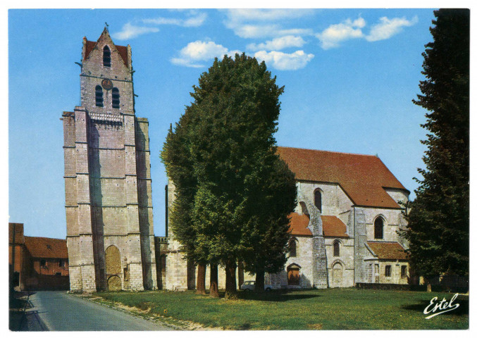 ETAMPES. - Eglise Saint-Martin, s.d. Editions Estel, Blois. Production Leconte, couleur. 