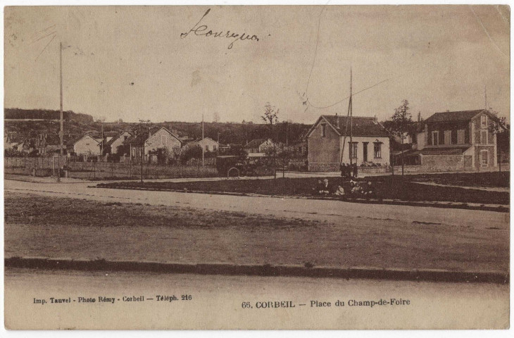 CORBEIL-ESSONNES. - Place du champ de foire, Tauvel, 1923, 6 lignes, 10 c, ad., sépia. 
