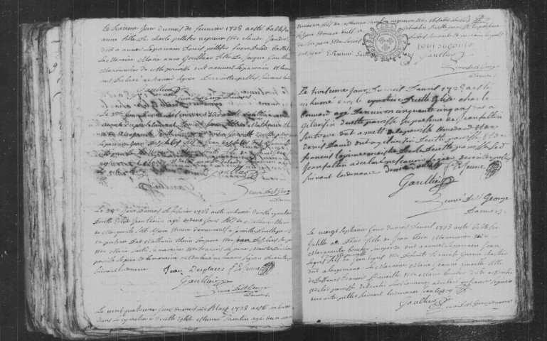 AUVERS-SAINT-GEORGES. Paroisse Saint-Georges : Baptêmes, mariages, sépultures : registre paroissial (1721-1748). [Lacunes : 1732-1736]. 