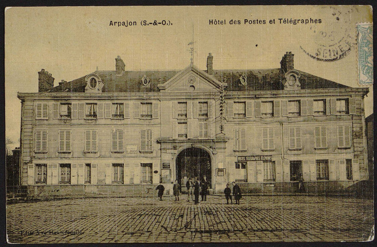 Arpajon.- Hôtel des postes et télégraphes (4 septembre 1907). 