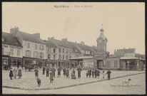 Montlhéry.- Place du marché. 