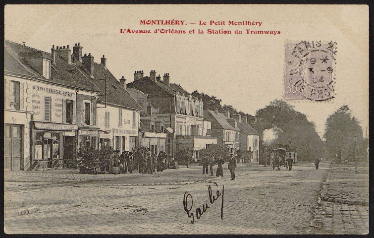 Montlhéry.- Le Petit Montlhéry L'avenue d'Orléans et la station du tramway. 
