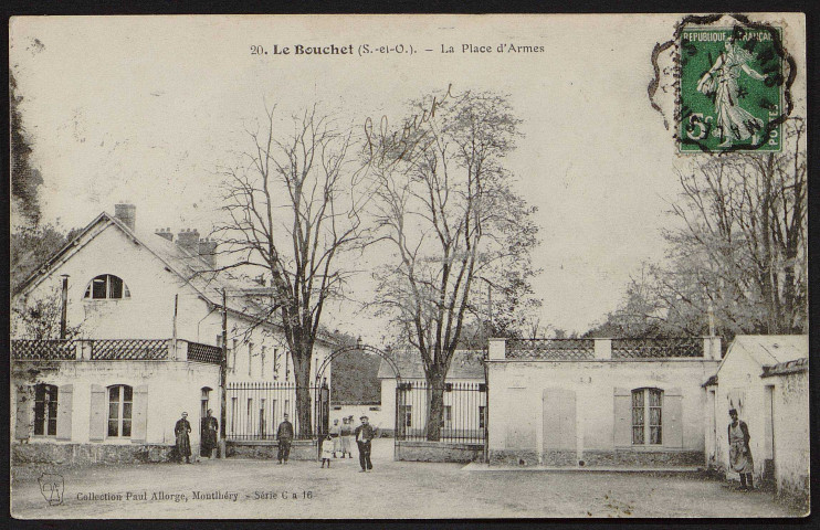 VERT-LE-PETIT.- Le Bouchet, la place d'armes (décembre 1911).