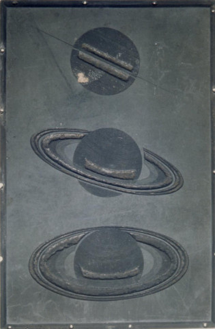 cliché de typographie : aspects principaux de Saturne vu de la Terre