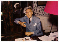 MILLY-LA-FORET. - Jean Cocteau à sa table de travail (1985).