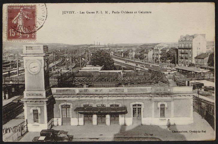 JUVISY-SUR-ORGE.- Les gares P. L. M., Paris Orléans et ceinture (1932).