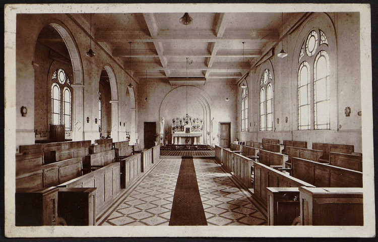 LONGPONT-SUR-ORGE. - Lormoy. Institut missionnaire : chapelle [1950-1960].