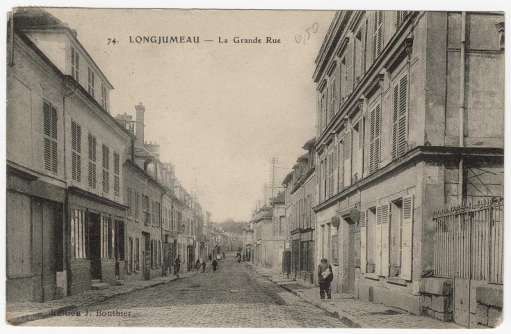 LONGJUMEAU. - La Grande-Rue. Bouthier, (1920), 10 lignes, 40 c, ad. 