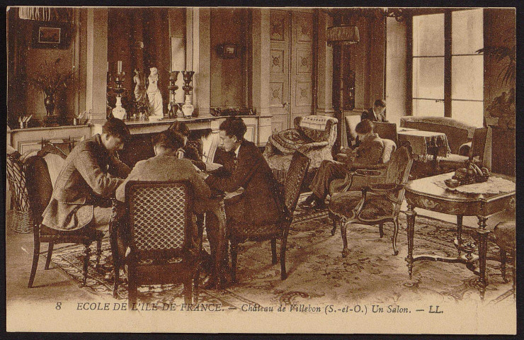 VILLEBON-SUR-YVETTE.- Château de Villebon, Ecole de l'Ile-de-France : Le salon [1920-1930]