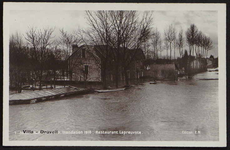 Draveil.- Inondation de 1910. Villa-Draveil : restaurant Lapreuvote (1910). 