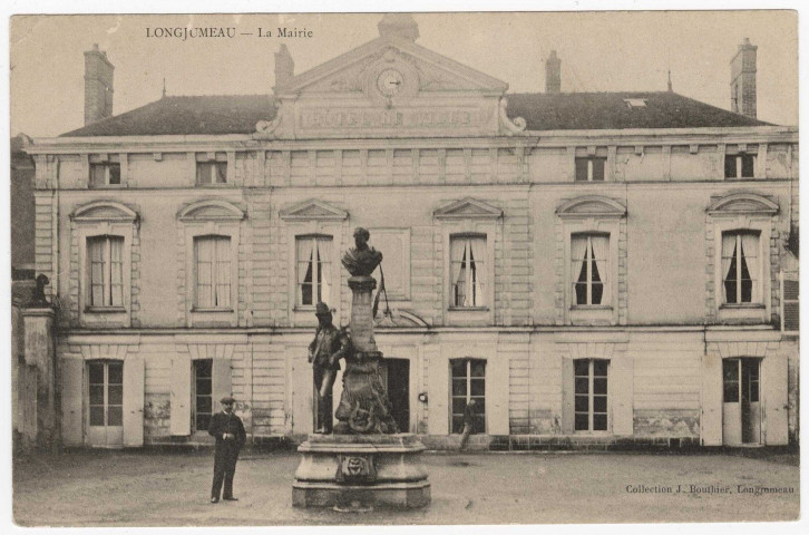 LONGJUMEAU. - La mairie et le monument d'Adolphe Adam. Bouthier, Debuisson. 