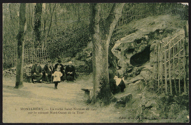 Montlhéry.- La roche Saint-Nicolas en 1907, sur le versant nord-ouest de la tour. 