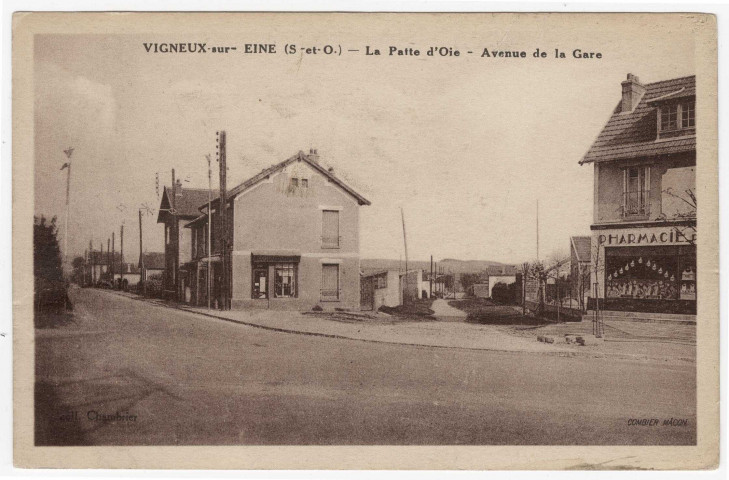 VIGNEUX-SUR-SEINE. - La Patte d'Oie. Avenue de la gare [Editeur Combier, 1937, sépia]. 