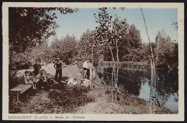 VERT-LE-PETIT.- Bords de l'Essonne : Pêche à la ligne (9 août 1935).