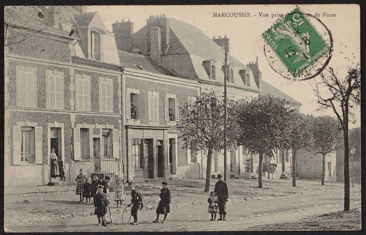 MARCOUSSIS.- Vue prise du champ de foire (15 juin 1911).