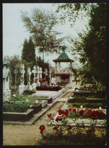 SAINTE-GENEVIEVE-DES-BOIS.- Le cimetière orthodoxe [1990]. 