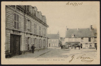 Angerville.- Hôtel de ville (15 septembre 1903). 