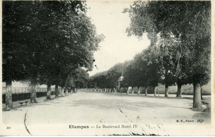 ETAMPES. - Le boulevard Henri-IV [Editeur BF, 1904, timbre à 10 centimes]. 