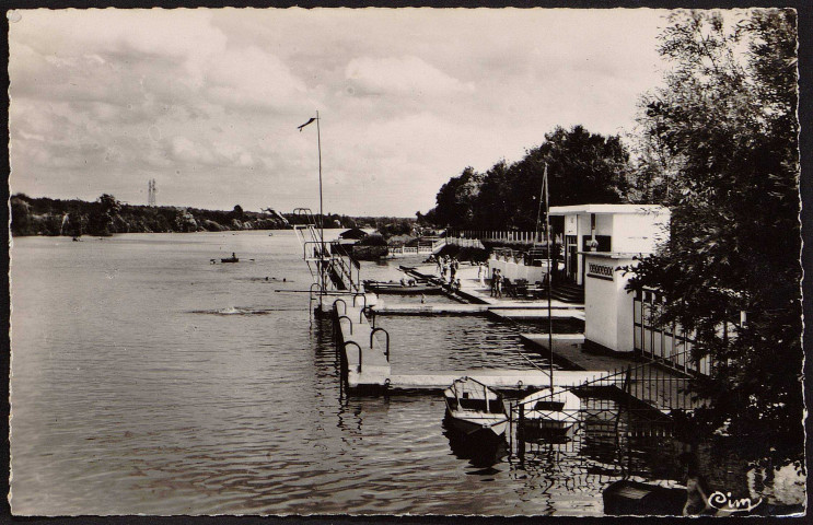 RIS-ORANGIS.- La plage (24 novembre 1956).