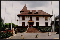 Montlhéry.- L'hôtel de ville [2002-2009]. 