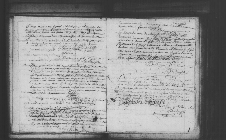 BONDOUFLE. Paroisse Saint-Fiacre et Saint-Denis : Baptêmes, mariages, sépultures : registre paroissial (1761-1791). Lacunes : B.M.S. (1790). Feuillets déchirés (1774). 