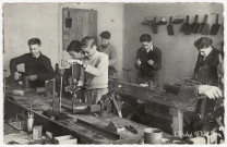 MONTGERON. - Lycée mixte de Montgeron. Atelier, section technique [Editeur Sésame]. 