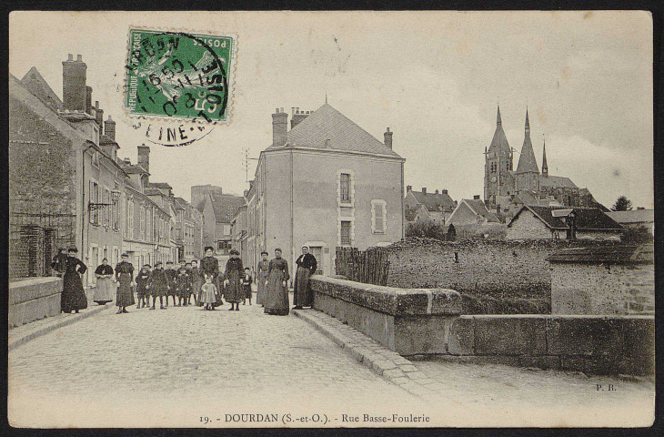 Dourdan .- Rue Basse-Foulerie novembre 1908). 
