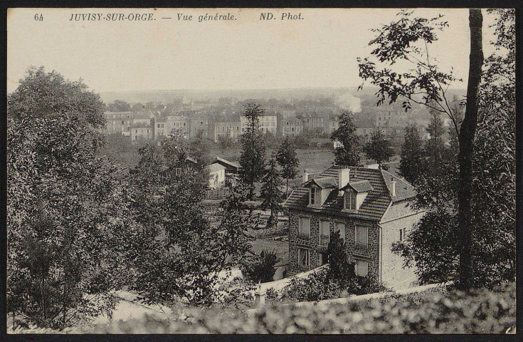 JUVISY-SUR-ORGE.- Une vue générale (4 juillet 1916).