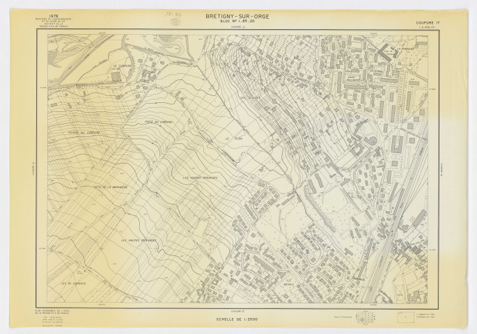 Plan topographique de BRETIGNY-SUR-ORGE établi sous le contrôle du Service du Cadastre, feuille 17, Ministère de l'Environnement et du Cadre de Vie - District de la Région ILE-DE-FRANCE, 1978. Ech. 1/2.000. N et B. Dim. 0,60 x 0,85. 
