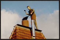 Montlhéry.- Le maréchal ferrant sur le toit de l'hôtel de ville [2002-2009]. 