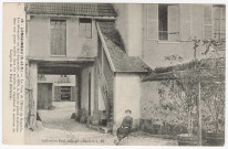 LONGJUMEAU. - La cour de l'hôtel du dauphin. Edition Seine-et-Oise artistique et pittoresque, collection Paul Allorge. 