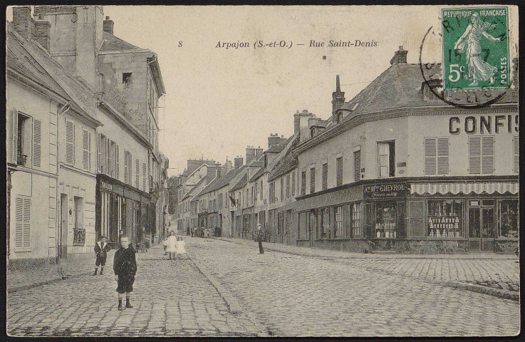 Arpajon.- Rue saint-Denis (15 juillet 1910). 