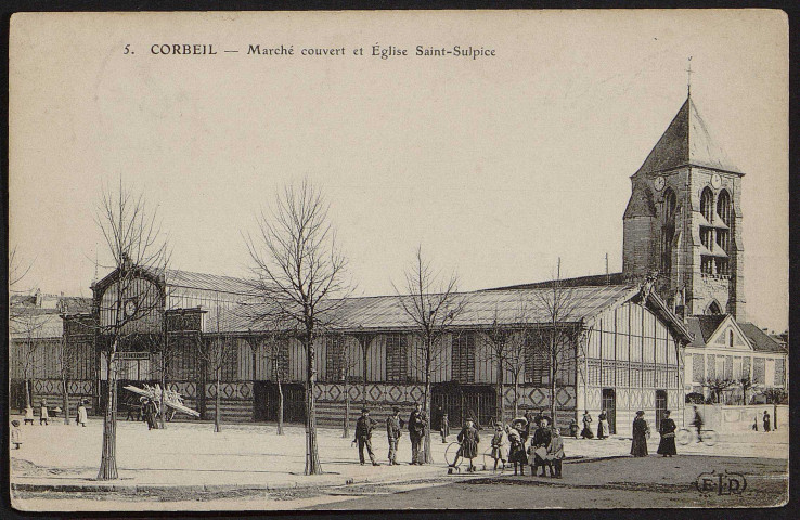 Corbeil-Essonnes.- Le marché couvert et l'église Saint-Spire (5 septembre 1907). 