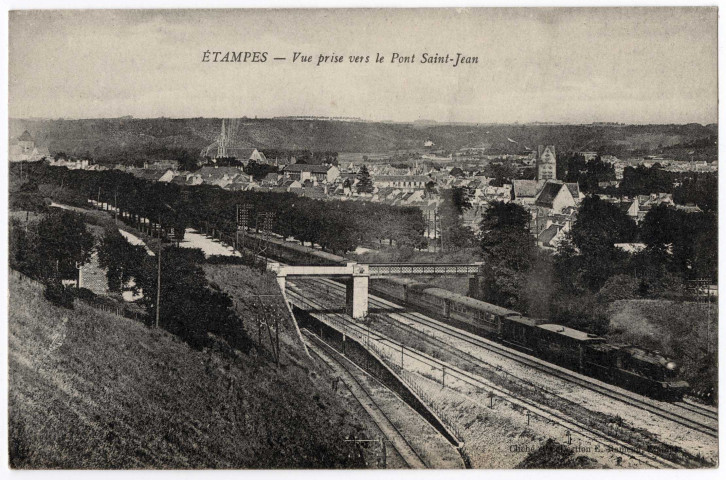 ETAMPES. - Vue prise vers le pont Saint-Jean. Cliché et collection Rameau. 