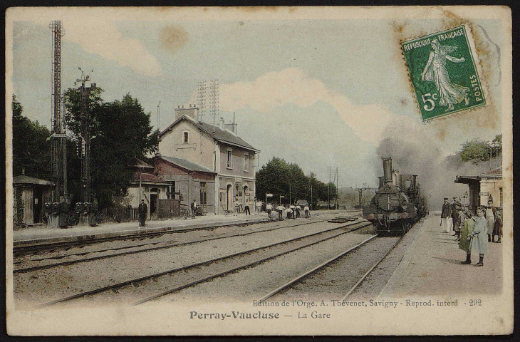 SAINTE-GENEVIEVE-DES-BOIS.- Perray-Vaucluse : la gare [1907-1910]. 