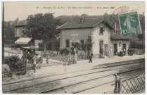ORSAY. - Le Guichet. La gare et le passage à niveau [Editeur BF, 1923, timbre à 10 centimes]. 